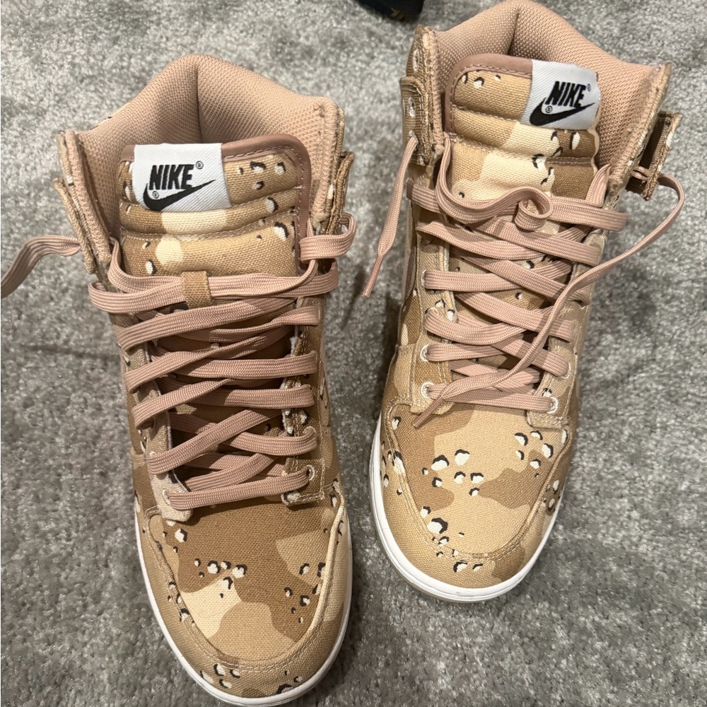 Nike Women's Tan and Cream High-Top Sneakers